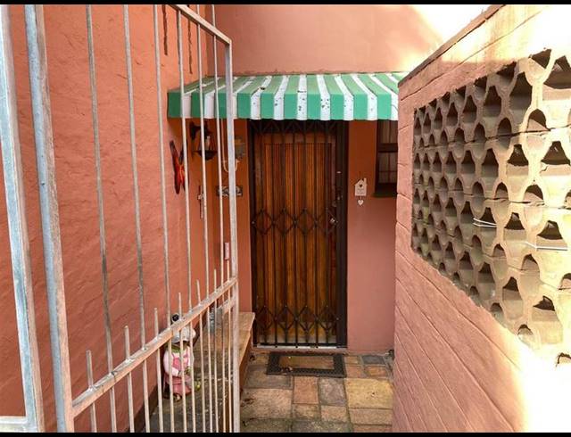 3 BEDROOM APARTMENT FOR SALE IN WOODHAVEN